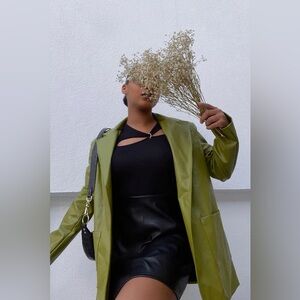 NA-KD Ring Detail Cut Out Top Black XS